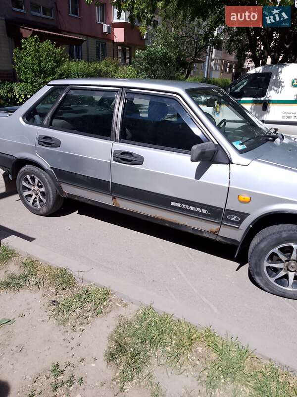 Седан ВАЗ / Lada 21099 2003 в Дніпрі