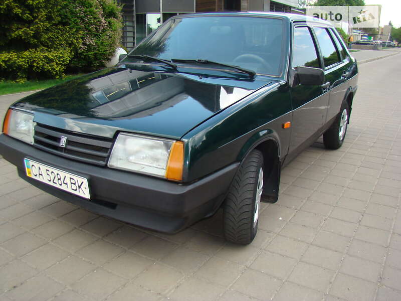 Седан ВАЗ / Lada 21099 2003 в Черкассах