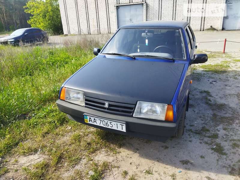 Седан ВАЗ / Lada 21099 2009 в Киеве