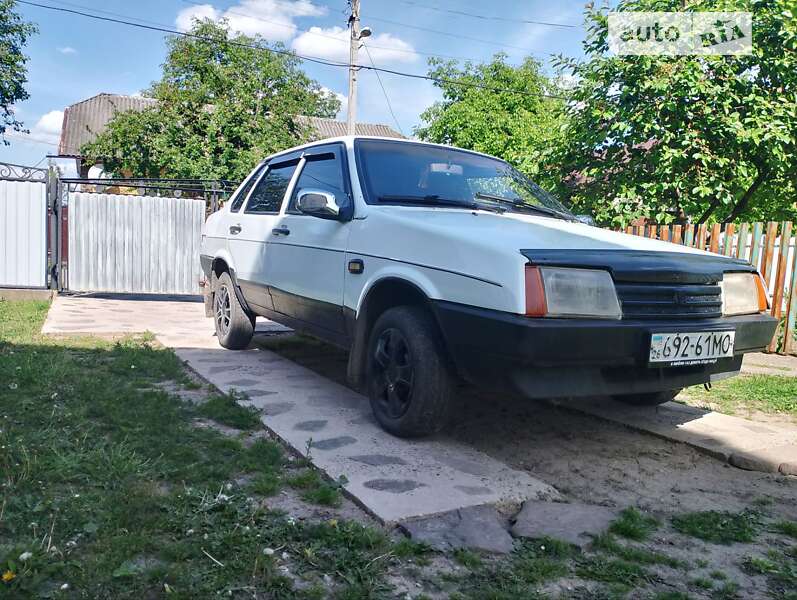 Седан ВАЗ / Lada 21099 1993 в Тлумаче