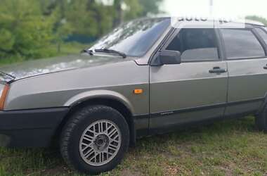 Седан ВАЗ / Lada 21099 1999 в Гайвороне