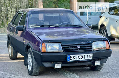 Седан ВАЗ / Lada 21099 2000 в Кропивницком