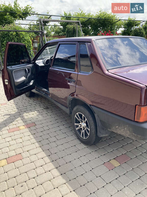 Седан ВАЗ / Lada 21099 2008 в Иршаве