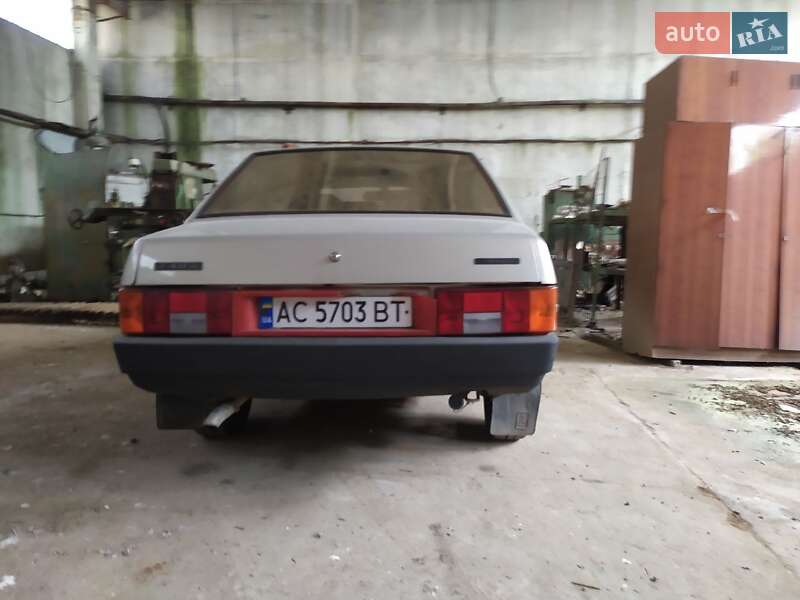 Седан ВАЗ / Lada 21099 2006 в Луцке