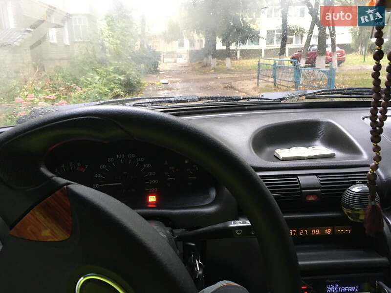 Седан ВАЗ / Lada 21099 2004 в Шостці