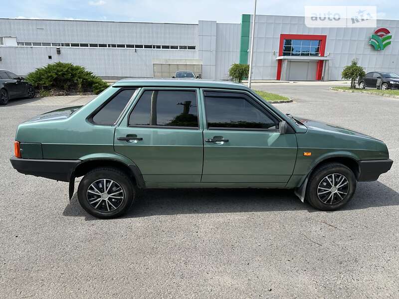 Седан ВАЗ / Lada 21099 2008 в Ужгороді