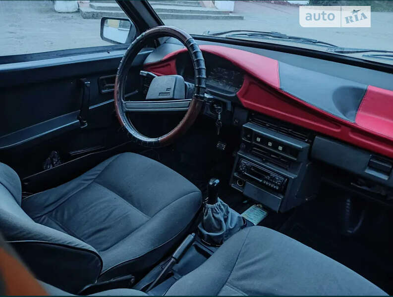 Седан ВАЗ / Lada 21099 1992 в Ужгороде