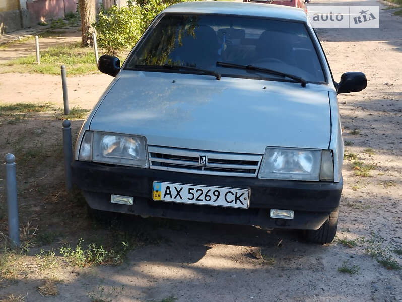 Седан ВАЗ / Lada 21099 2004 в Харькове