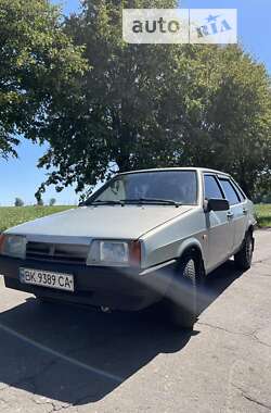 Седан ВАЗ / Lada 21099 2004 в Заре