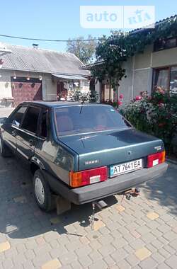 Седан ВАЗ / Lada 21099 2004 в Коломые