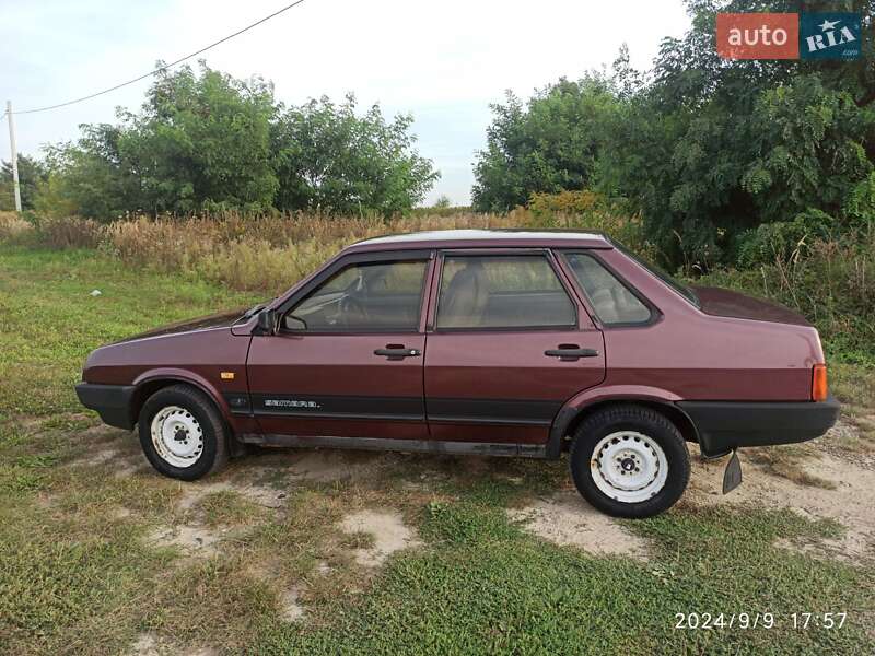 Седан ВАЗ / Lada 21099 1996 в Запорожье