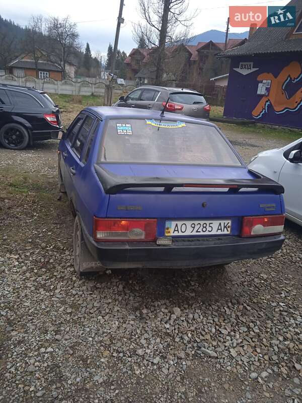 Седан ВАЗ / Lada 21099 2000 в Лазещині