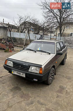 Седан ВАЗ / Lada 21099 2001 в Городенке