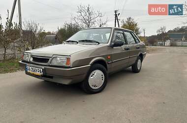 Седан ВАЗ / Lada 21099 2002 в Полтаве