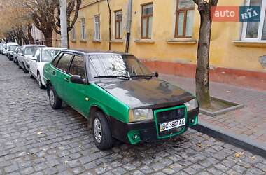 Седан ВАЗ / Lada 21099 1999 в Чернівцях