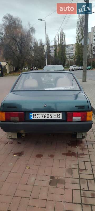 Седан ВАЗ / Lada 21099 2004 в Луцке