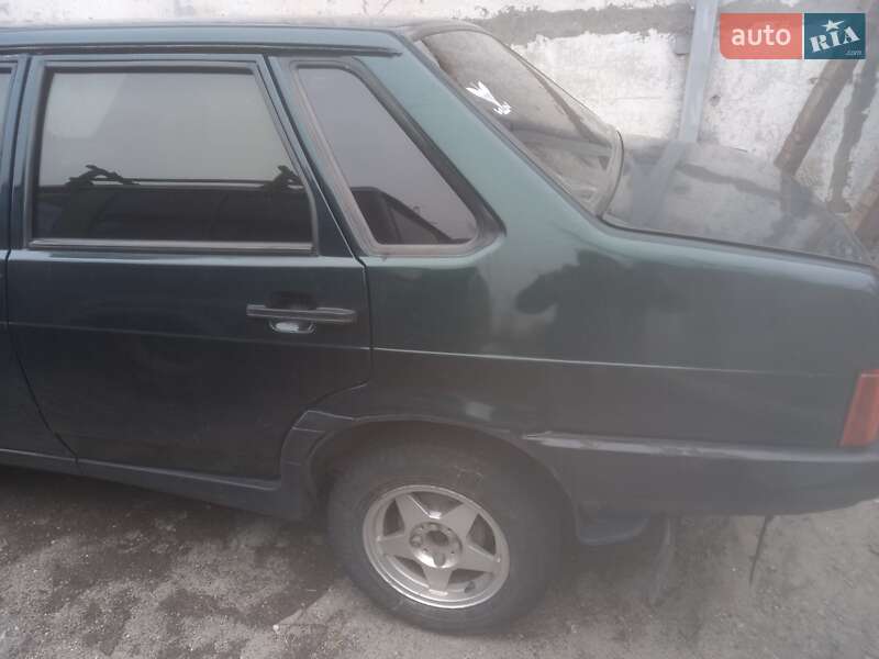 ВАЗ / Lada 21099 2002