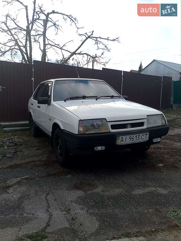 Седан ВАЗ / Lada 21099 1996 в Ржищеве