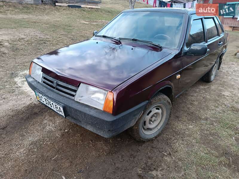 Седан ВАЗ / Lada 21099 2004 в Сколе