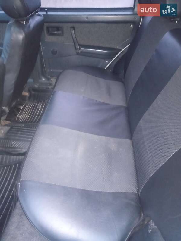 Седан ВАЗ / Lada 21099 2005 в Петрове