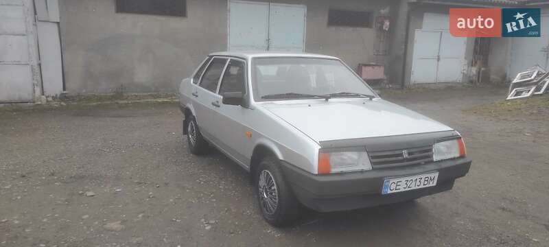 Седан ВАЗ / Lada 21099 2003 в Черновцах