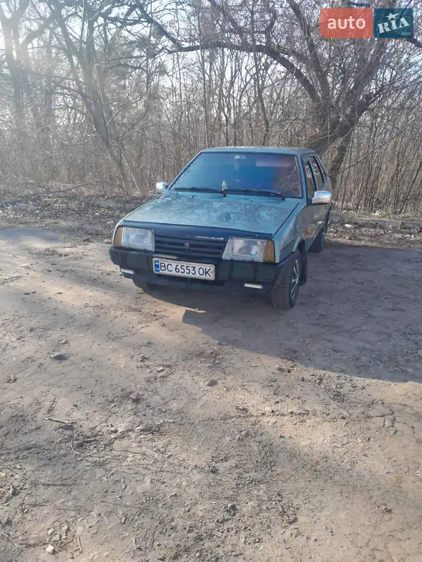 ВАЗ / Lada 21099