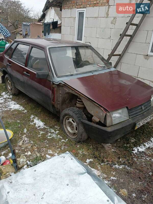 Седан ВАЗ / Lada 21099 1991 в Ровно