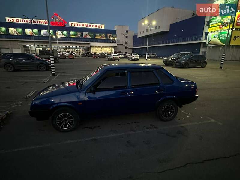 Седан ВАЗ / Lada 21099 2007 в Днепре