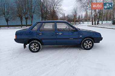 Седан ВАЗ / Lada 21099 2004 в Житомире