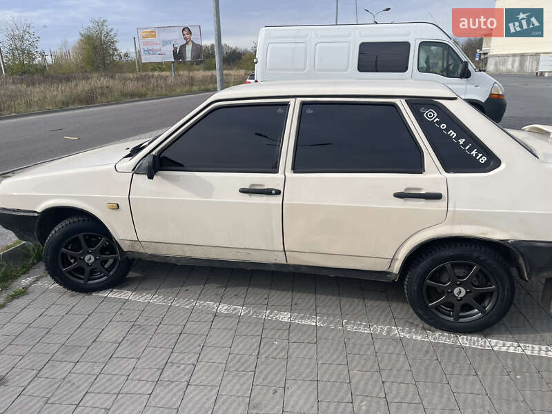 Седан ВАЗ / Lada 21099 1992 в Львове фото 4 Седан ВАЗ / Lada 21099 1992 в Львове