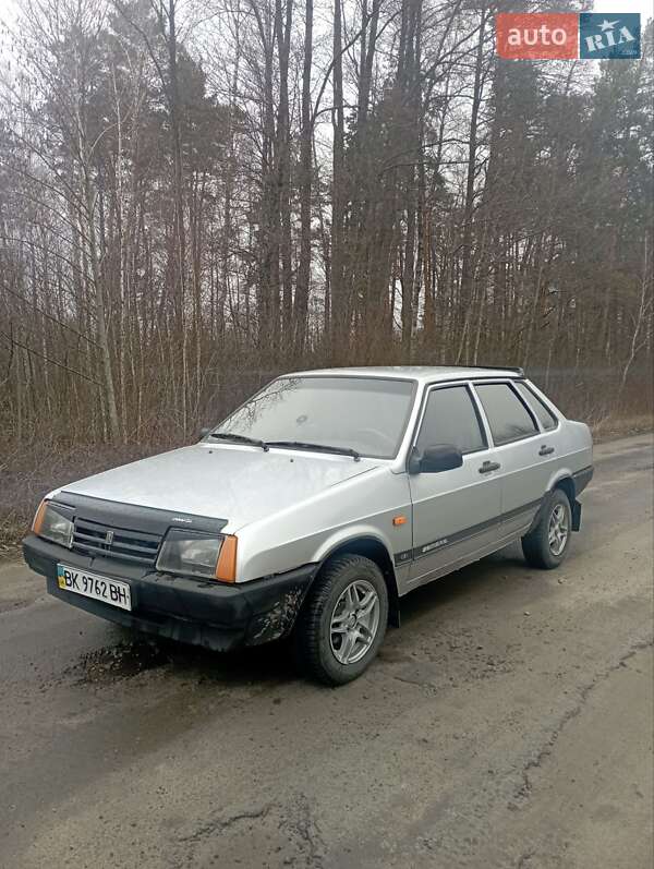 Седан ВАЗ / Lada 21099 2008 в Дубровиці