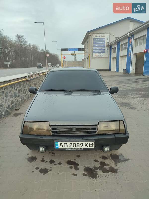 Седан ВАЗ / Lada 21099 2001 в Виннице