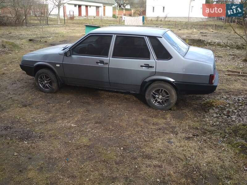 Седан ВАЗ / Lada 21099 2007 в Львове