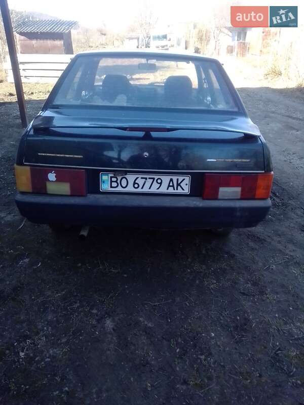 Седан ВАЗ / Lada 21099 2001 в Чорткові