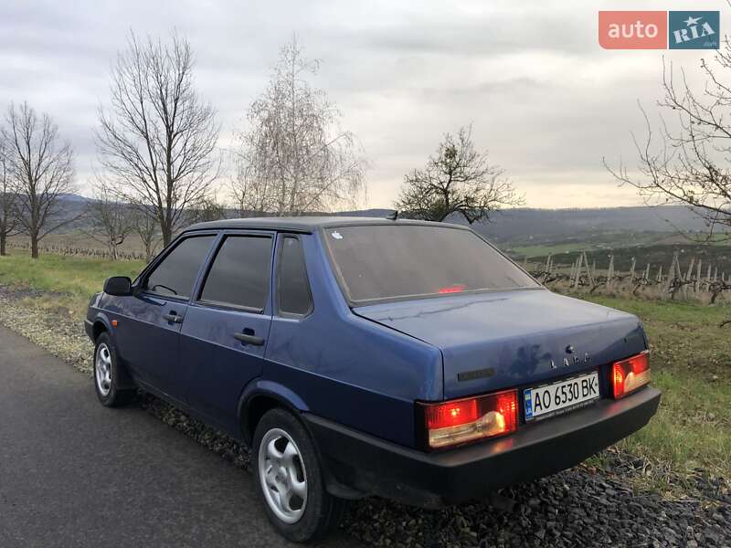 Седан ВАЗ / Lada 21099 2006 в Мукачево