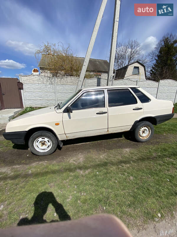Седан ВАЗ / Lada 21099 1994 в Харькове