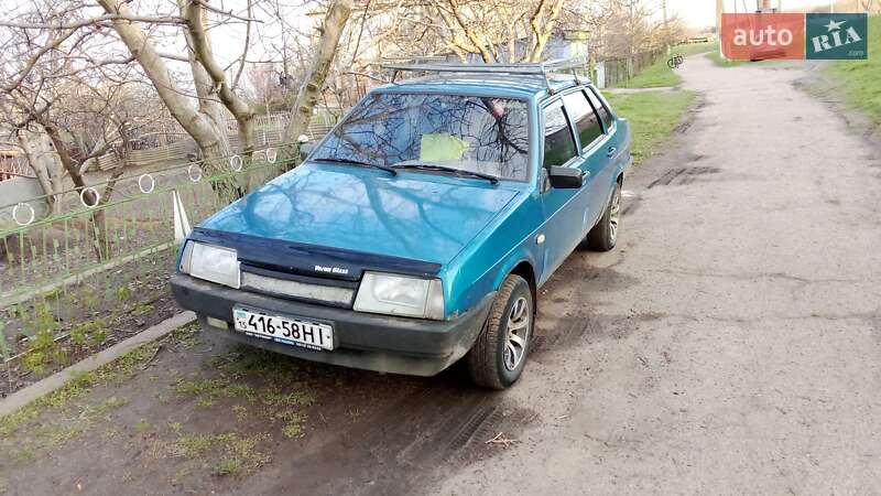 Седан ВАЗ / Lada 21099 1999 в Миколаєві