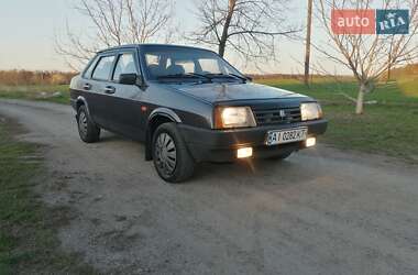 Седан ВАЗ 21099 2000 в 