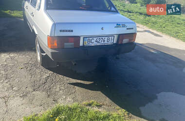 Седан ВАЗ 21099 2005 в 
