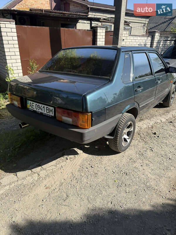 Седан ВАЗ / Lada 21099 2005 в Дніпрі
