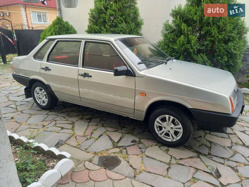 Седан ВАЗ 21099 2006 в 