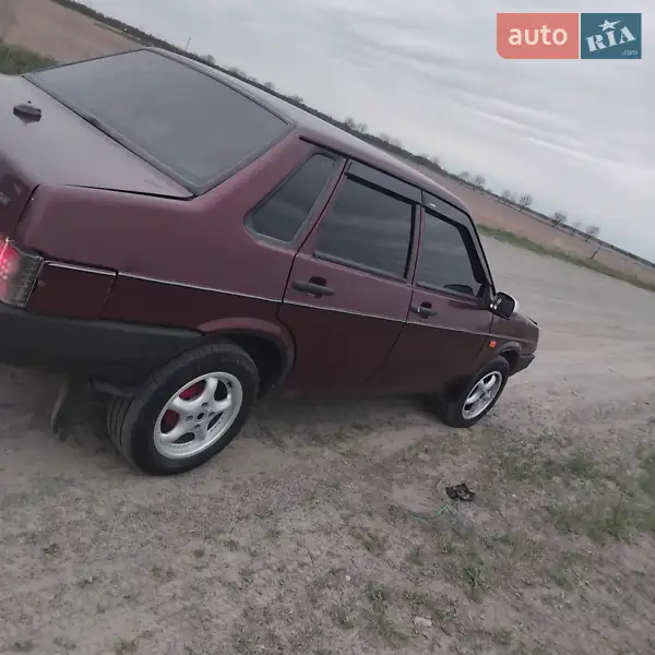 ВАЗ / Lada 21099