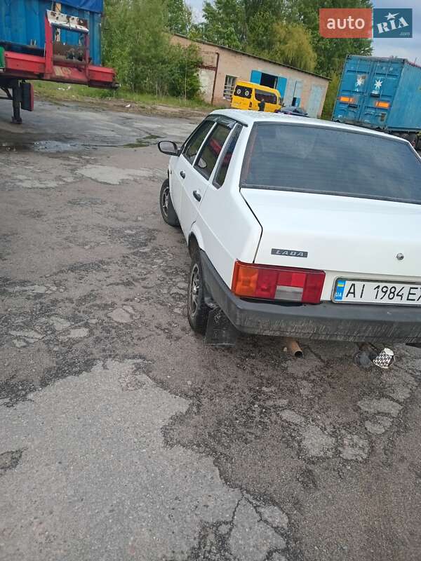 Седан ВАЗ / Lada 21099 2005 в Киеве