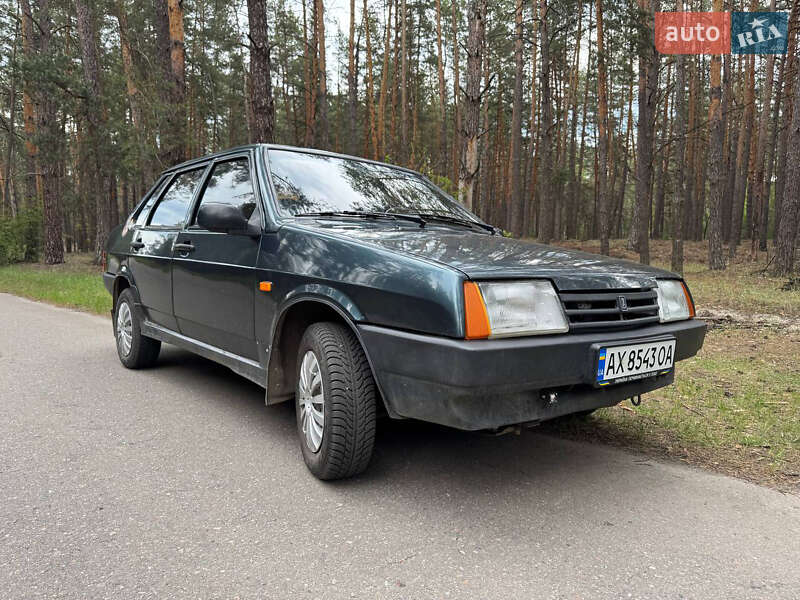 Седан ВАЗ / Lada 21099 2005 в Краснокутську