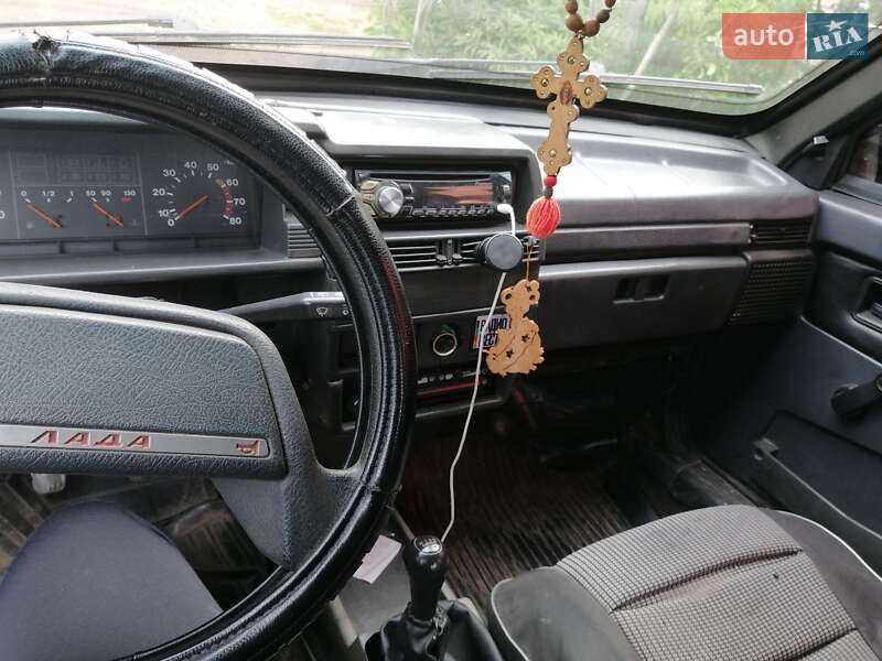 Седан ВАЗ / Lada 21099 2002 в Борисполе