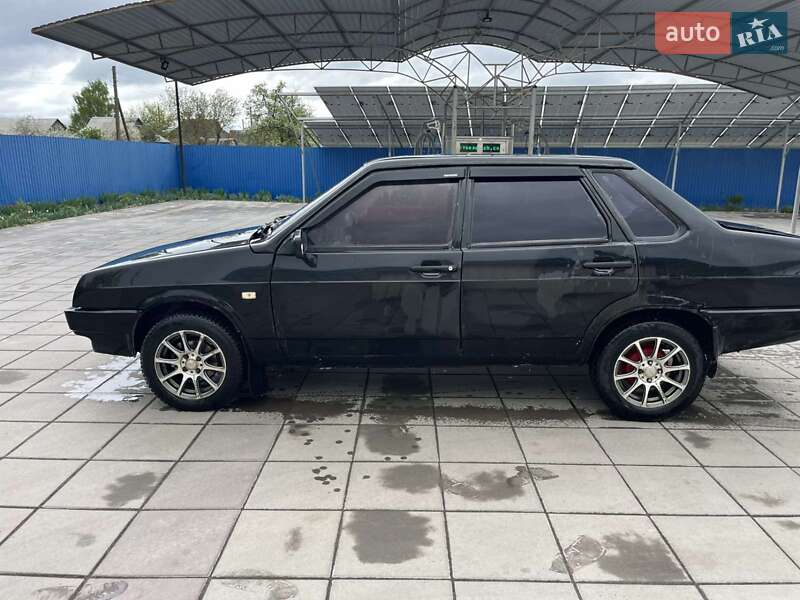 Седан ВАЗ / Lada 21099 2007 в Сумах