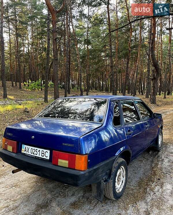 Седан ВАЗ / Lada 21099 2003 в Харькове