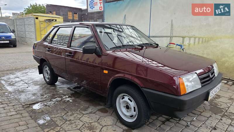 Седан ВАЗ 21099 2008 в 