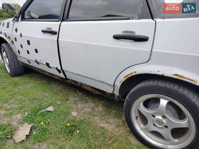 Седан ВАЗ / Lada 21099 1998 в Хмельницком