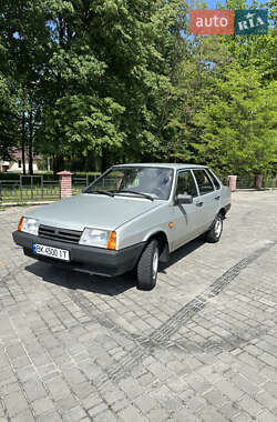Седан ВАЗ 21099 2009 в 